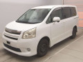 2007 Toyota Noah