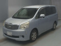 2010 Toyota Noah