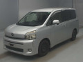 2011 Toyota Voxy
