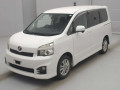 2011 Toyota Voxy