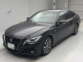 2019 Toyota Crown Hybrid