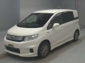 2013 Honda Freed spike hybrid
