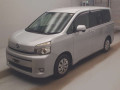 2011 Toyota Voxy