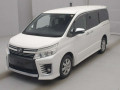 2016 Toyota Voxy