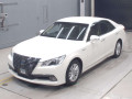 2013 Toyota Crown Hybrid