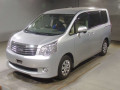 2013 Toyota Noah