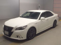 2015 Toyota Crown Hybrid