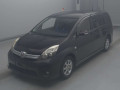 2013 Toyota Isis