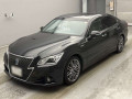 2014 Toyota Crown Hybrid