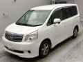 2013 Toyota Noah