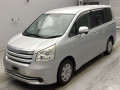 2010 Toyota Noah