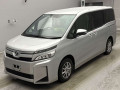 2020 Toyota Voxy