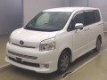 2009 Toyota Voxy