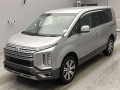 2020 Mitsubishi Delica D5