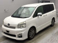 2013 Toyota Voxy