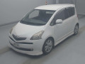 2005 Toyota Ractis