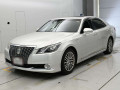 2014 Toyota Crown Majesta