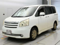 2010 Toyota Noah