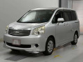 2010 Toyota Noah