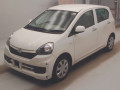 2017 Daihatsu Mira e:S