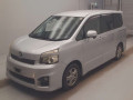 2011 Toyota Voxy