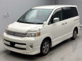 2007 Toyota Voxy