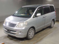 2003 Toyota Voxy