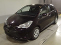 2017 Toyota Vitz