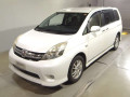 2013 Toyota Isis