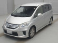 2013 Honda Freed hybrid
