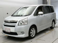 2009 Toyota Noah