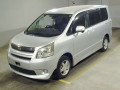 2009 Toyota Noah