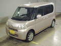 2011 Daihatsu Tanto