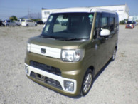 2017 Daihatsu Wake