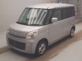 2013 Suzuki Spacia