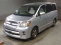 2007 Toyota Noah