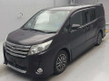 2016 Toyota Noah