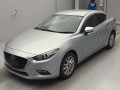 2017 Mazda Axela