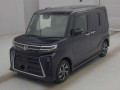 2022 Daihatsu Tanto Custom