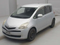 2005 Toyota Ractis