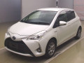 2017 Toyota Vitz