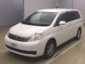 2005 Toyota Isis