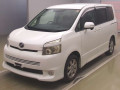 2009 Toyota Voxy