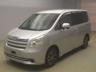 2008 Toyota Noah