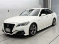 2019 Toyota Crown Hybrid