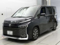 2022 Toyota Voxy