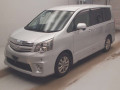 2011 Toyota Noah
