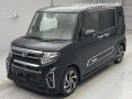 2021 Daihatsu Tanto Custom