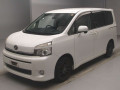 2013 Toyota Voxy