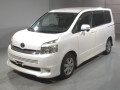 2007 Toyota Voxy